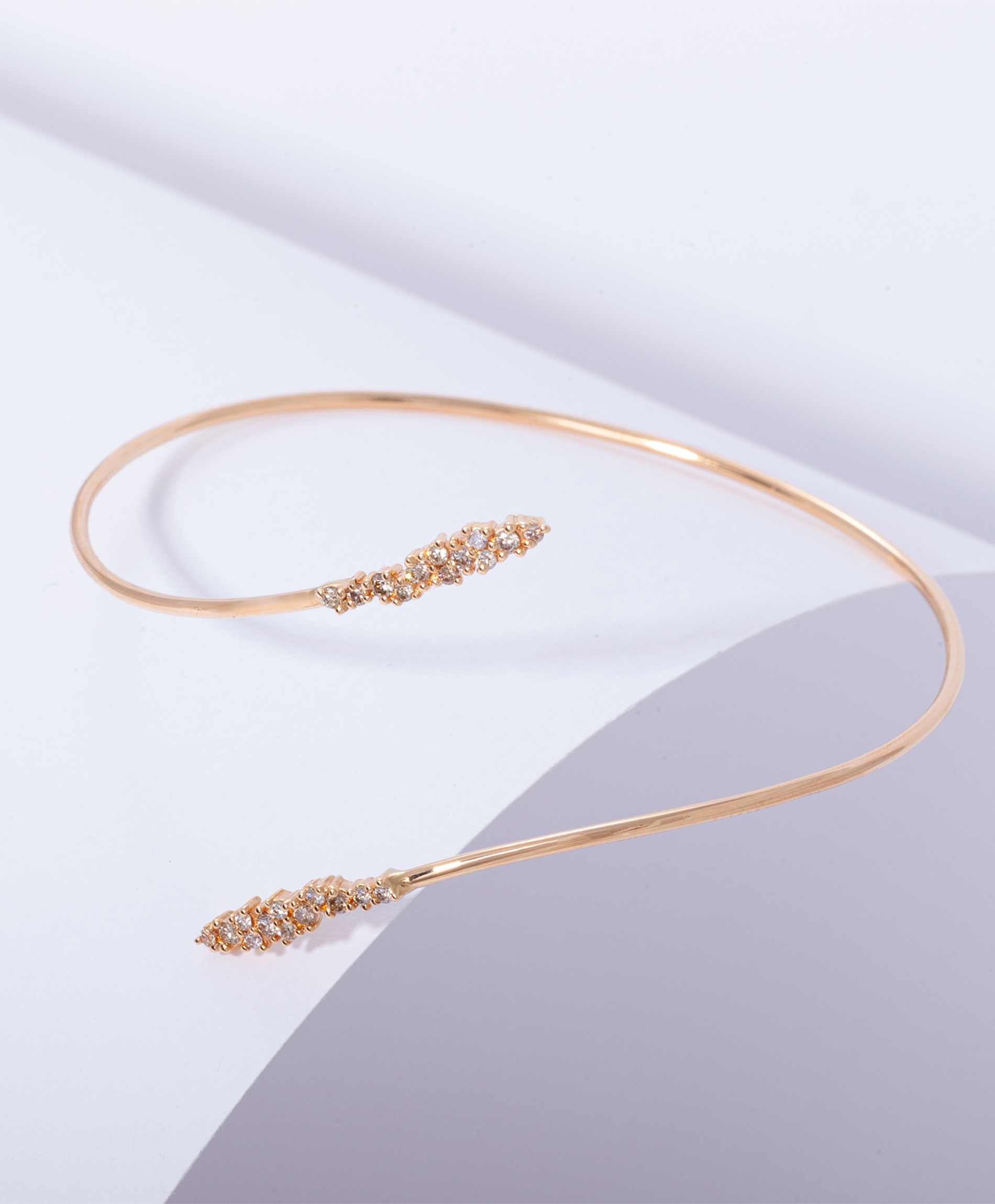 gold-diamond-bangle