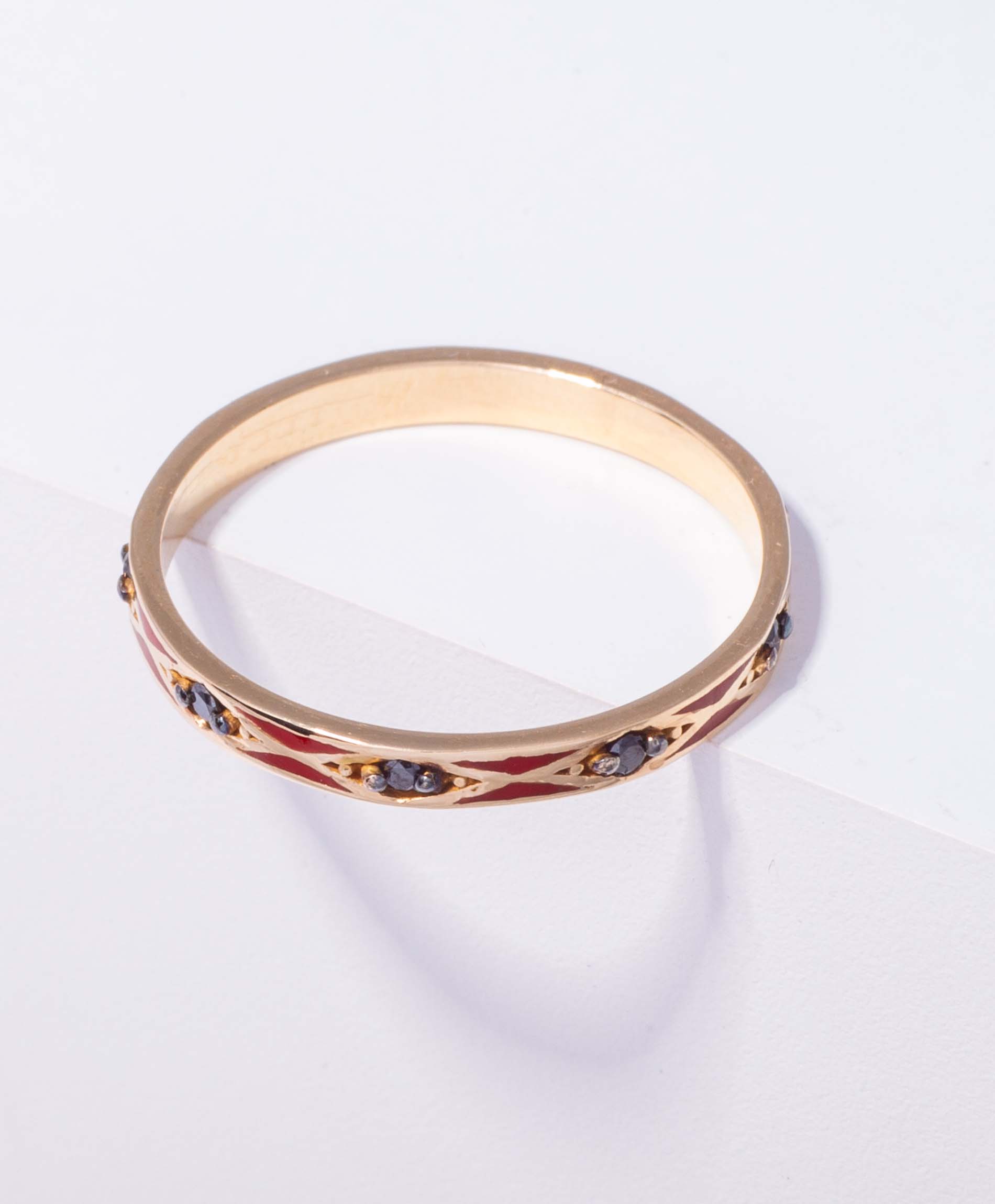 enamel-diamond-ring