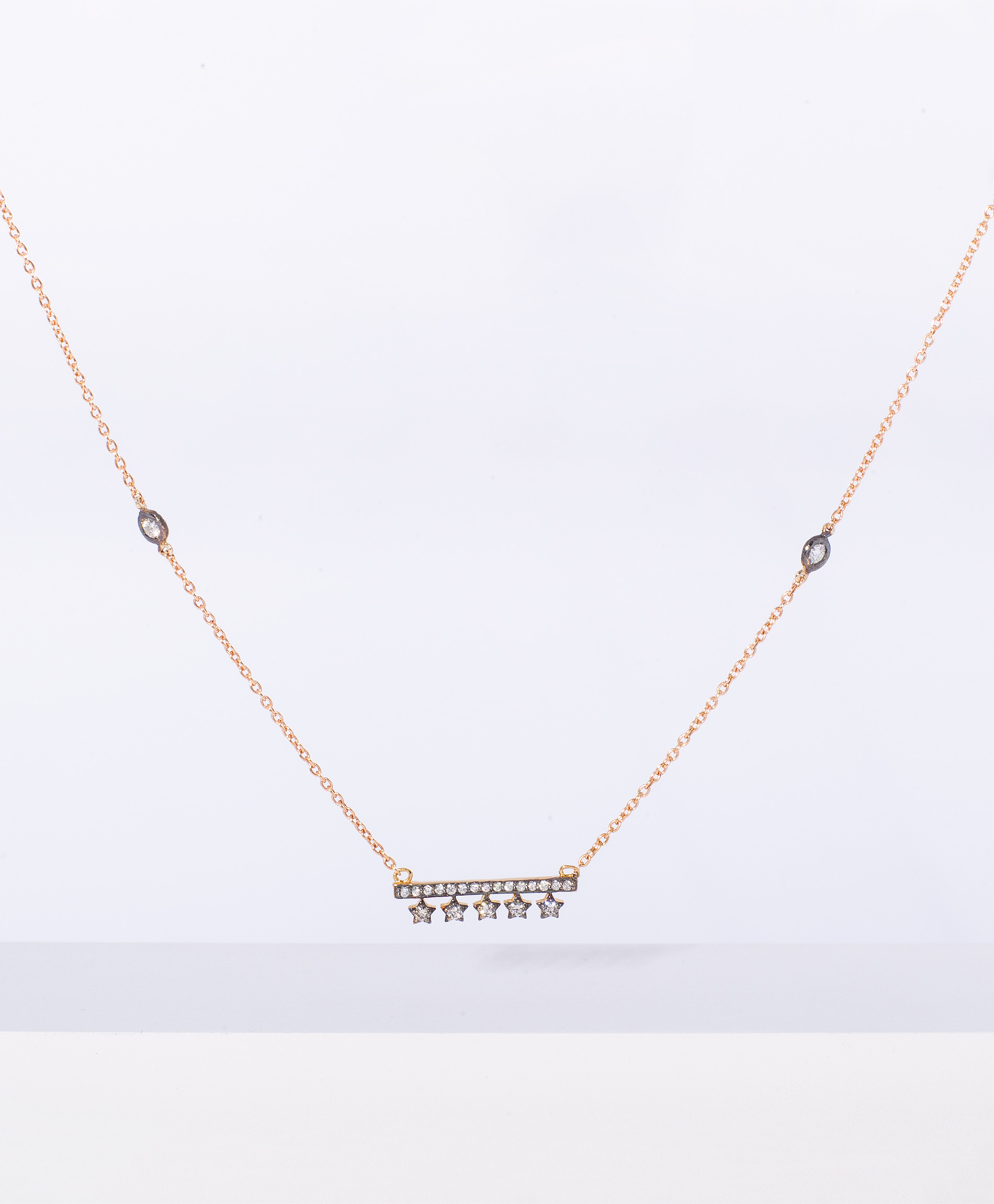 gold-diamond-pendant