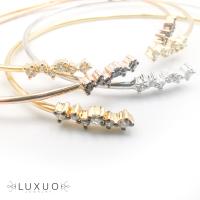 gold-diamond-bangle