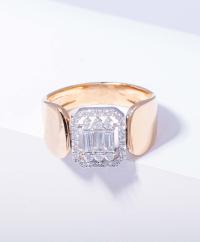 gold-baguette-diamond-ring